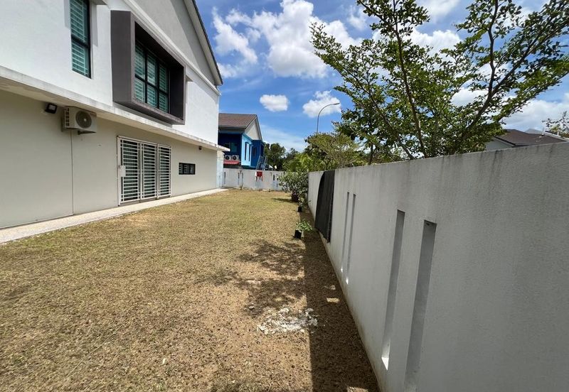 Laman Delfina @ Nilai Impian