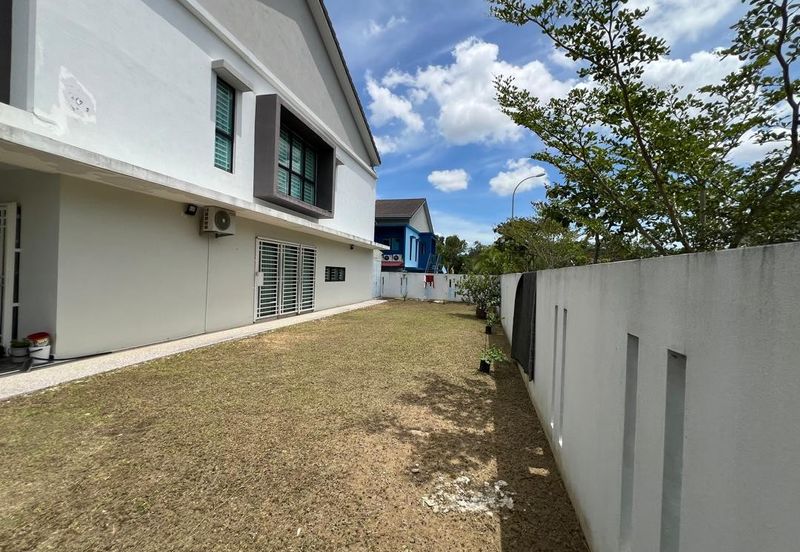 Laman Delfina @ Nilai Impian