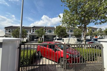 Cradleton @ Eco Majestic