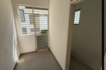 Cradleton @ Eco Majestic