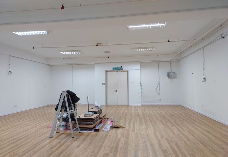 Kenwingston Square Garden Business Centre 