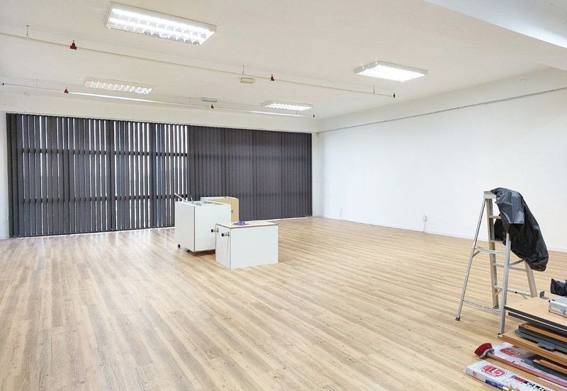 Kenwingston Square Garden Business Centre 