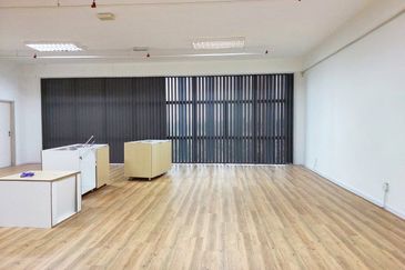 Kenwingston Square Garden Business Centre 