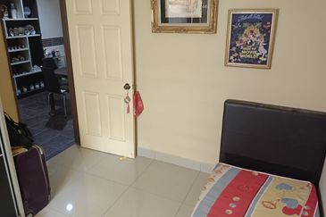 Seksyen 13, Shah Alam