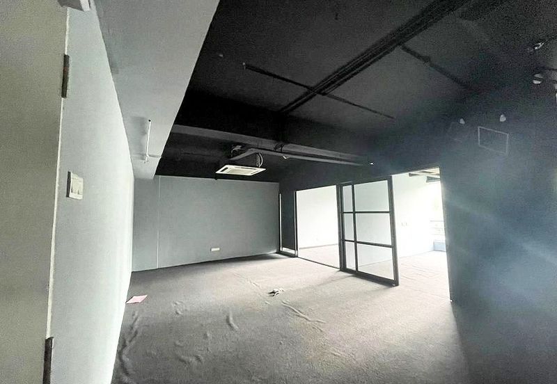 Ostia Bangi Business Avenue