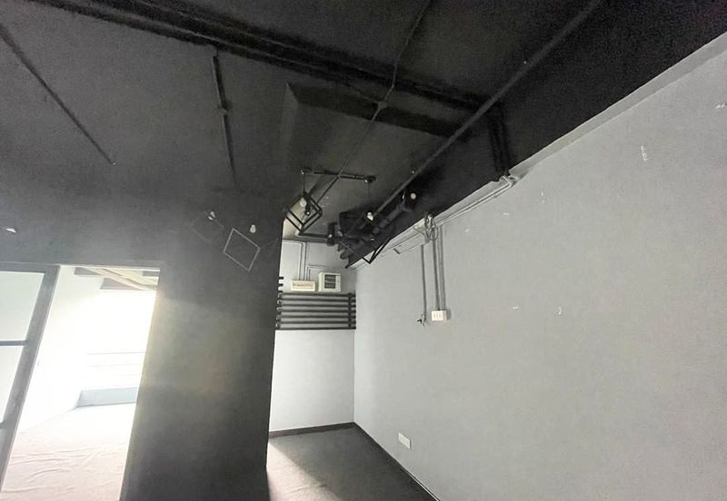 Ostia Bangi Business Avenue