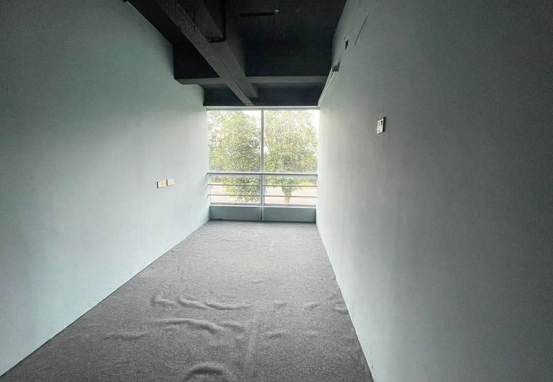 Ostia Bangi Business Avenue