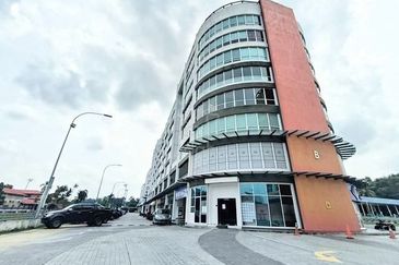 Ostia Bangi Business Avenue