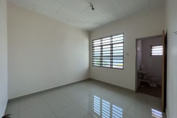 JALAN TUN PERAK (CONNOLLY)