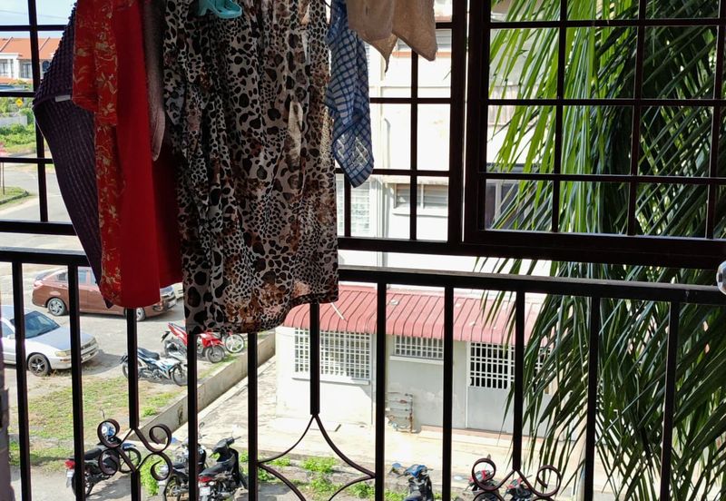 Panorama Lapangan Perdana Flat