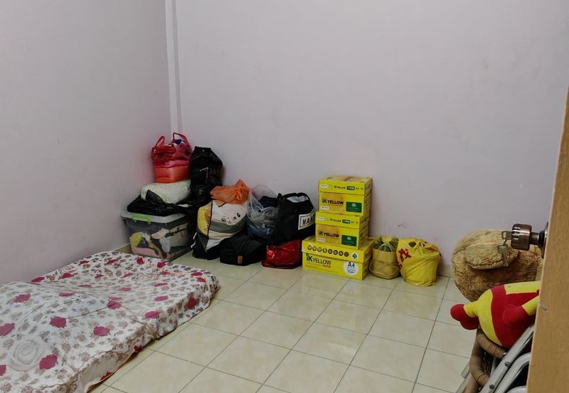 Panorama Lapangan Perdana Flat