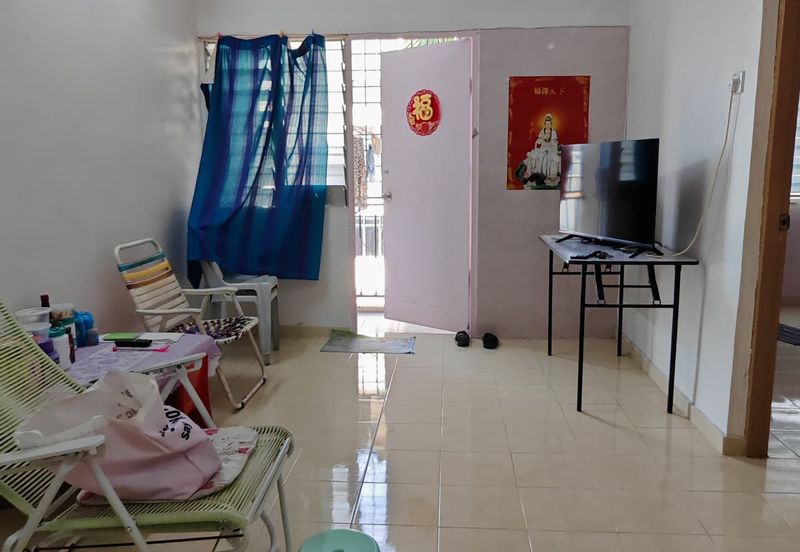 Panorama Lapangan Perdana Flat