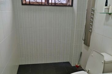 TAMAN MENGLEMBU TIMUR