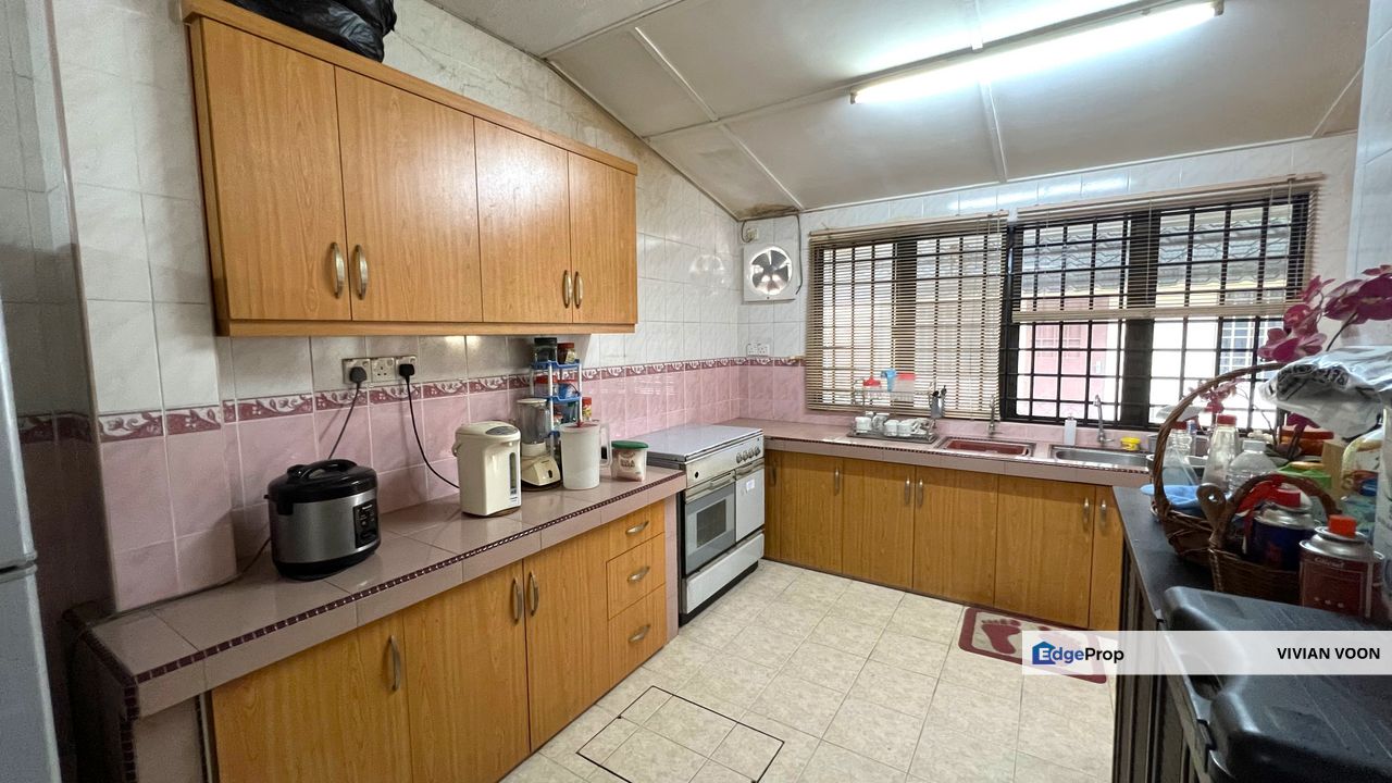 LANDED DOUBLE STOREY Taman Ipoh Jaya Gunung Rapat near Politeknik, Perak, Ipoh