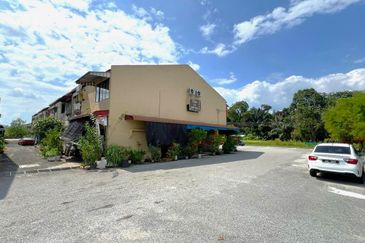 Pengkalan Station 18