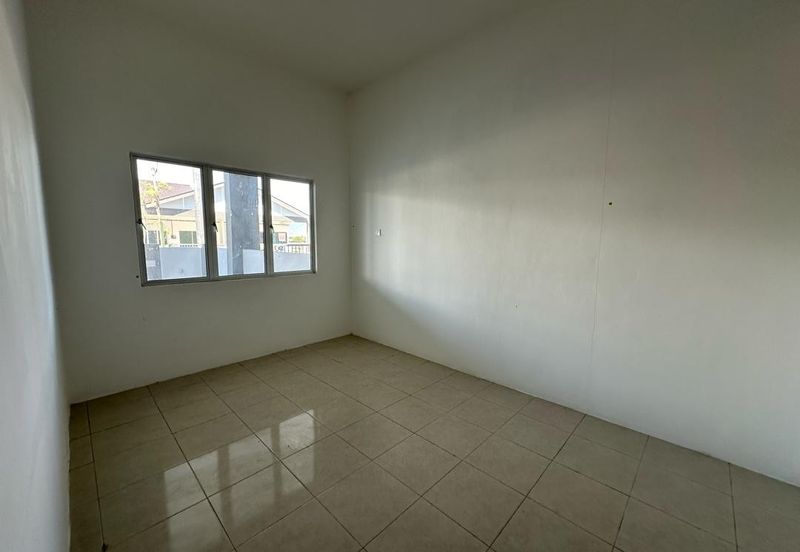 JALAN TAMBUN - TANJUNG RAMBUTAN (BATU 8)