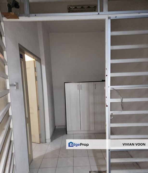 IPOH CONDO IN MERU VALLEY GOLF CLUB Gated with Carpark, Perak, Ipoh