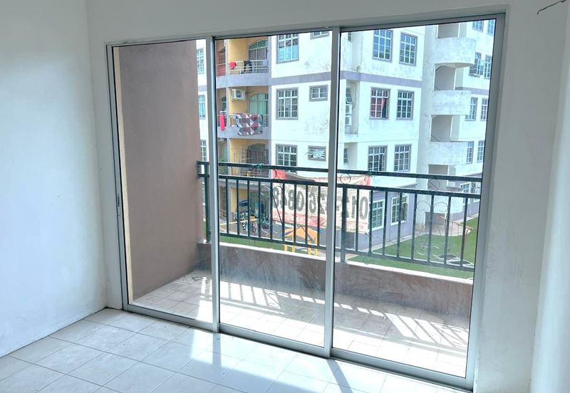 King's Height Apartment