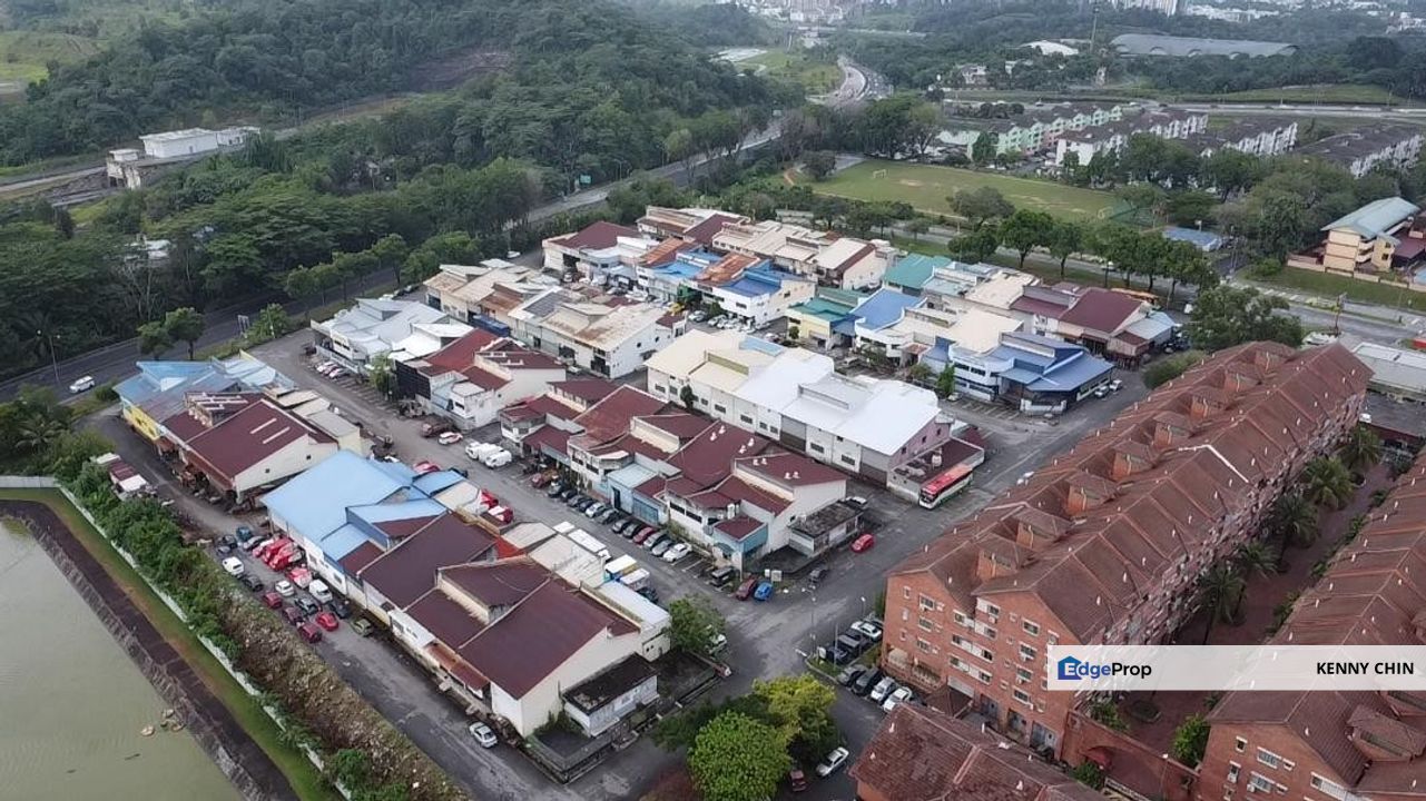 1.5 Terrace Factory, Taman Universiti Indah, Seri Kembangan, 5 Adjoining Unit, Can Sell Separately, Selangor, Seri Kembangan