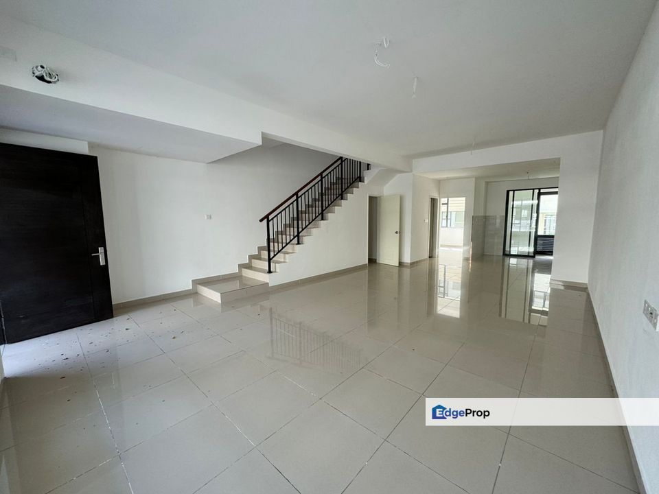 Persiaran Aliff Harmoni Utama Johor Bahru @ Double Storey Terrace House, Johor, Tampoi