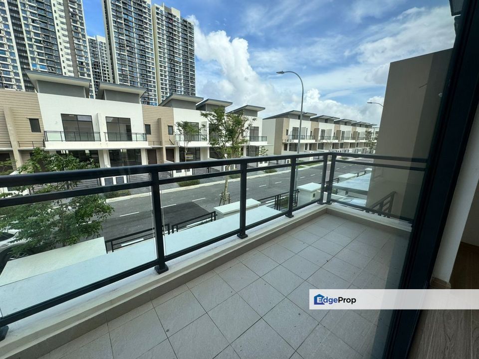 Persiaran Aliff Harmoni Utama Johor Bahru @ Double Storey Terrace House, Johor, Tampoi