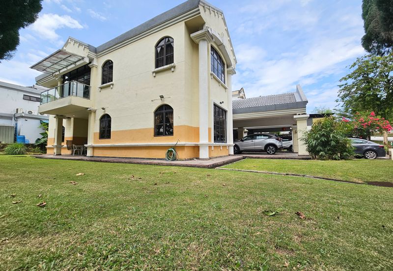 KGSAAS Golf Club, Seksyen 13