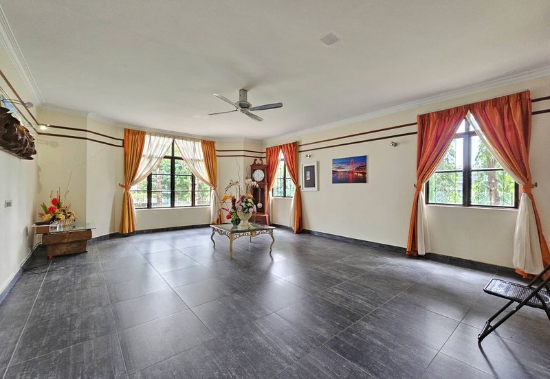 KGSAAS Golf Club, Seksyen 13