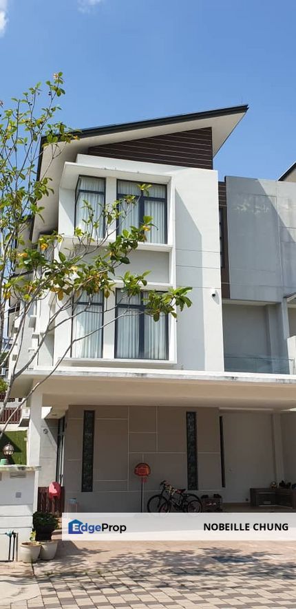 [ 2.5 Sty Semi-D House ] Sunway Eastwood , Equine Park , Seri Kembangan, Selangor, Seri Kembangan