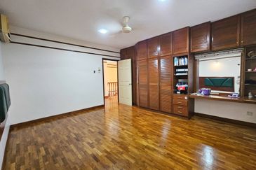 KGSAAS Golf Club, Seksyen 13