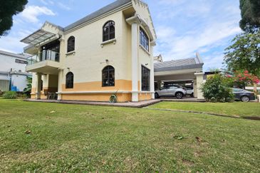 KGSAAS Golf Club, Seksyen 13