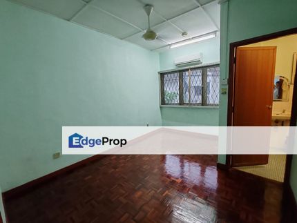 Freehold Taman Mayang Double Storey House , Selangor, Petaling Jaya