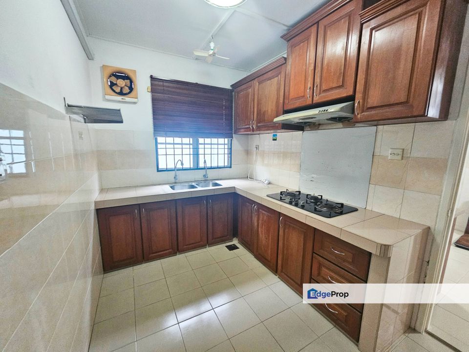 [EXTENDED KITCHEN + PARTIAL RENO + SPACIOUS LIVING] Putra Bahagia, Putra Heights, Subang Jaya, Selangor, Subang Jaya