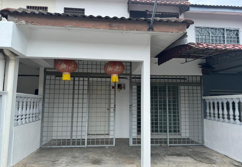 Taman Pinggiran Putra