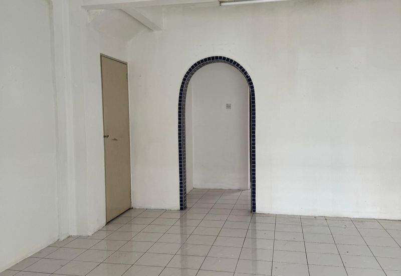 Taman Pinggiran Putra