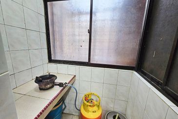 Glen Court, Bandar Sungai Long