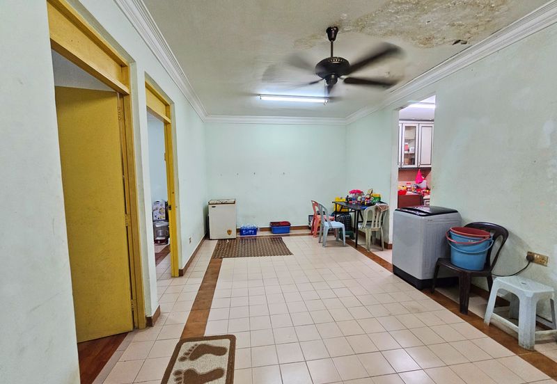 Glen Court, Bandar Sungai Long