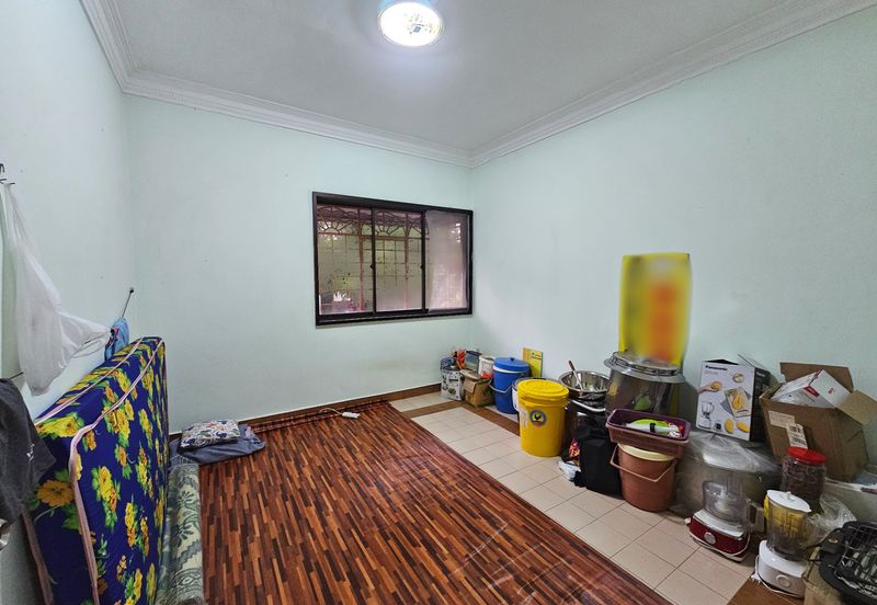 Glen Court, Bandar Sungai Long