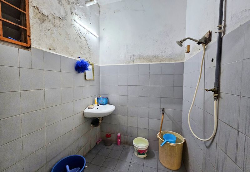 Glen Court, Bandar Sungai Long