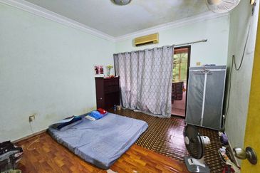 Glen Court, Bandar Sungai Long