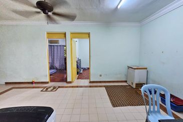 Glen Court, Bandar Sungai Long