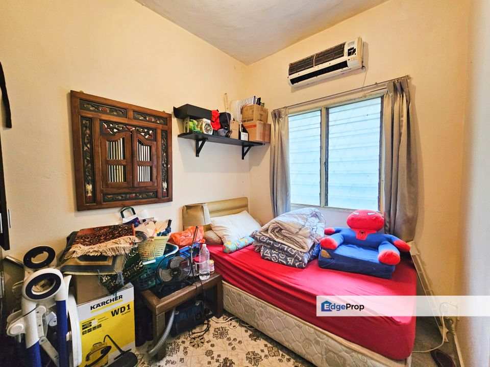 [WITH KITCHEN CABINET + WELL KEPT + FACE OPEN] USJ 2, USJ 3 Subang Jaya, Selangor, USJ