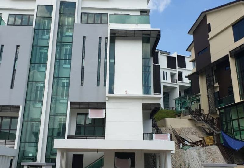 Kingsley Hills @ Putra Heights
