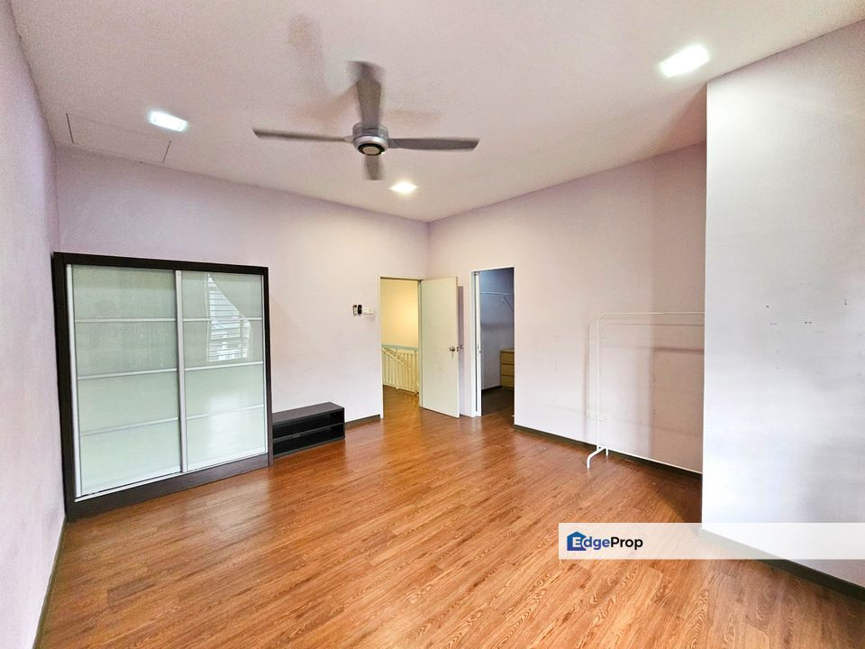 [EXTENDED BACK + GATED GUARDED + NEAR FIELD] Indah Residences Kemuning Utama, Selangor, Shah Alam