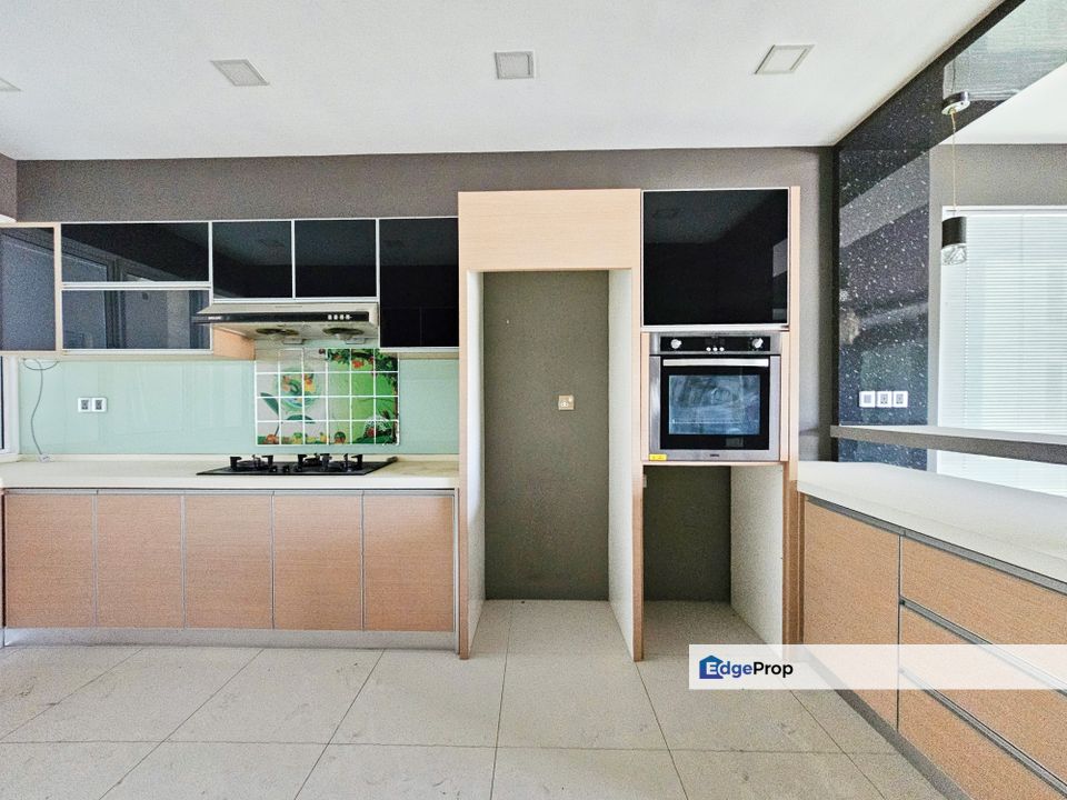 [FULL RENOVATED + LOCK-STOCK-BARREL + MOVE-IN CONDITION] Central Park Batu Lanchang Jelutong, Penang, Jelutong