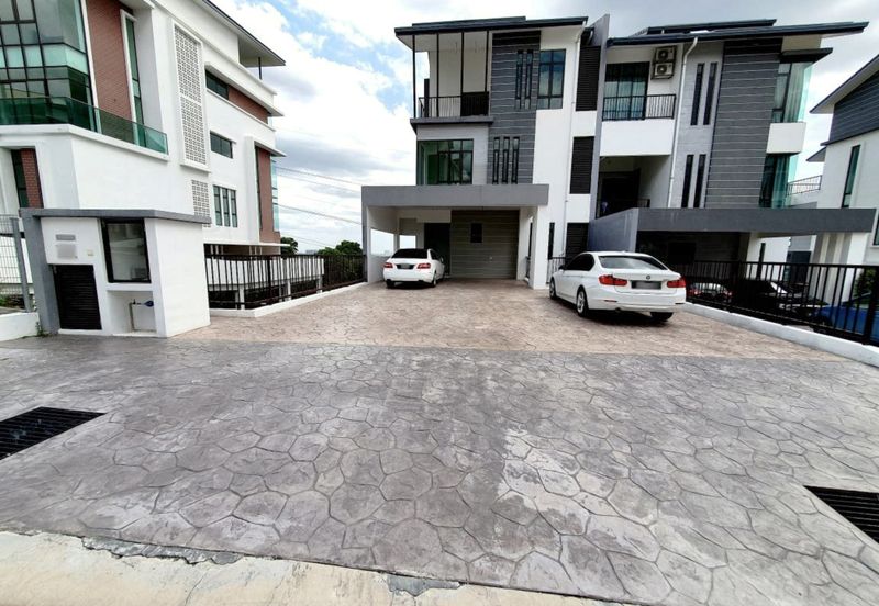 Kingsley Hills @ Putra Heights