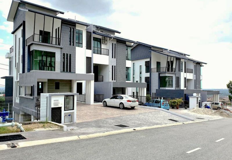 Kingsley Hills @ Putra Heights
