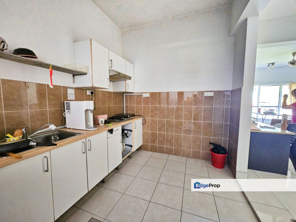 [G-FLOOR UNIT + GATED GUARDED + WITH KITCHEN CABINET] Antilla Lagoon Villas, Kota Kemuning, Selangor, Shah Alam