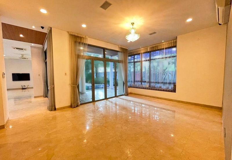 The Residence, Mont Kiara