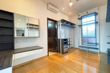 The Residence, Mont Kiara