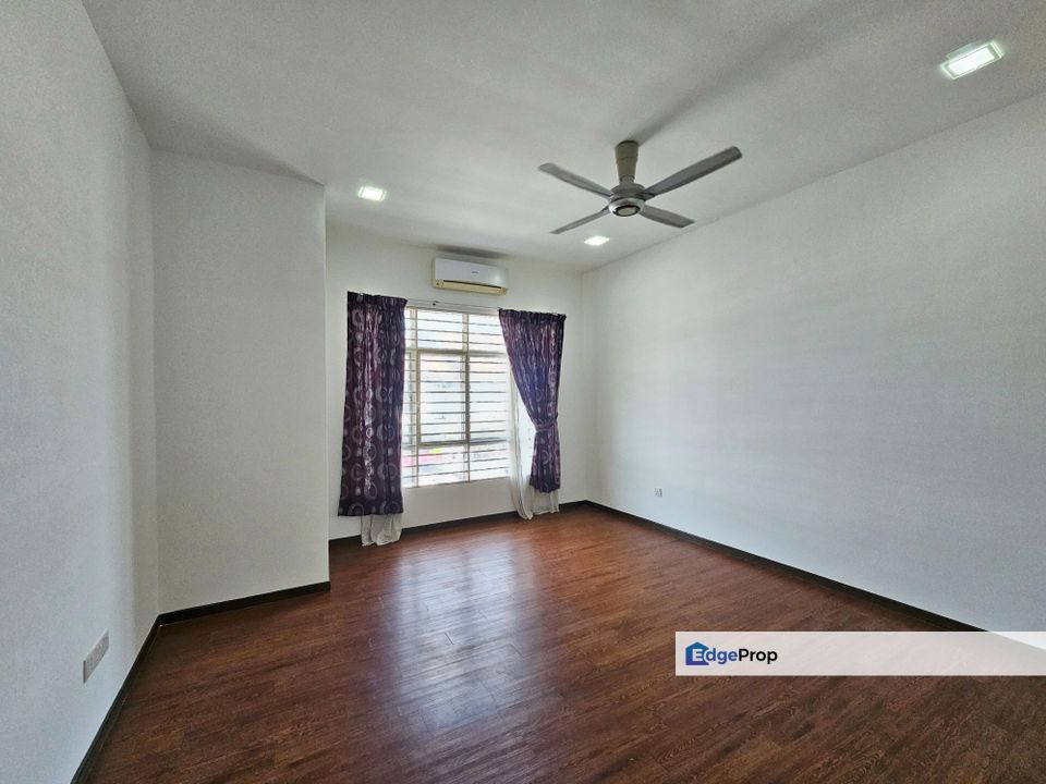 [EXTENDED BACK + GATED GUARDED + NEAR FIELD] Indah Residences Kemuning Utama, Selangor, Shah Alam